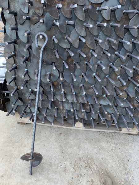 Анкер (якорь) виноградный металлический